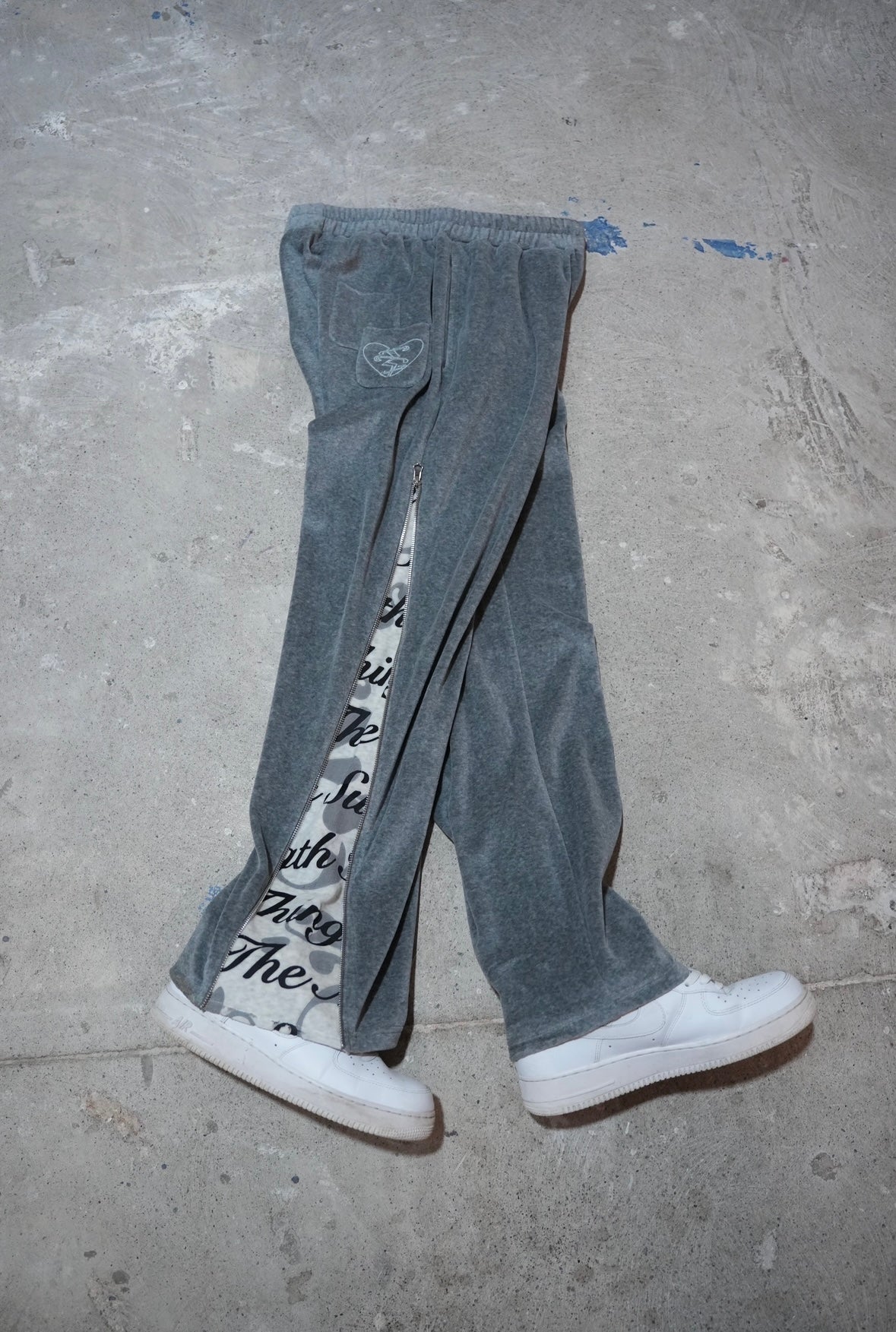 FR0ZE sweatpants (PREORDERED ITEM 2-4 WEEKS)